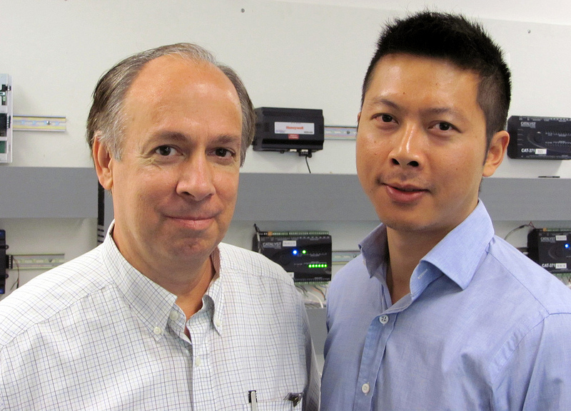 Michael Brambley and Guopeng Liu in PNNL’s Building Controls Laboratory. 