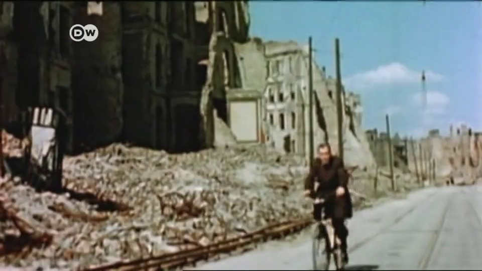 ساعة البداية - برلين في صيف سنة 1945