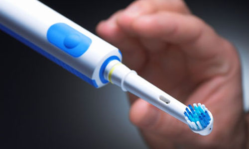  فرشاة أسنان كهربائية