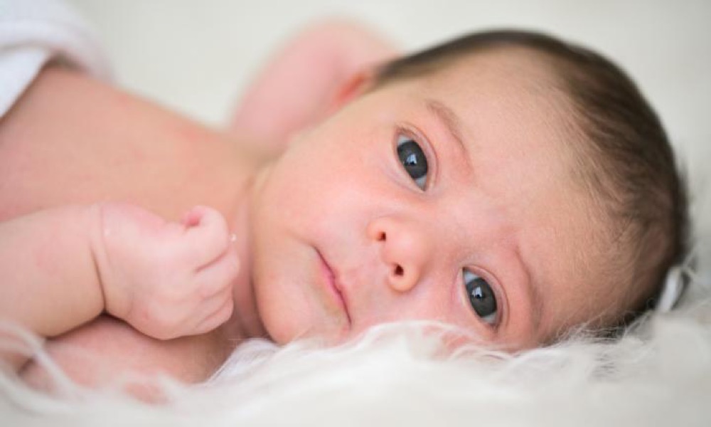 مقال - ما الذي يراه الرضيع خلال شهوره الأولى؟