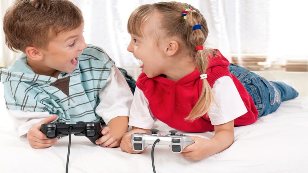 دراسة : ألعاب الفيديو تنمي ذكاء الطفل .. أما فيسبوك