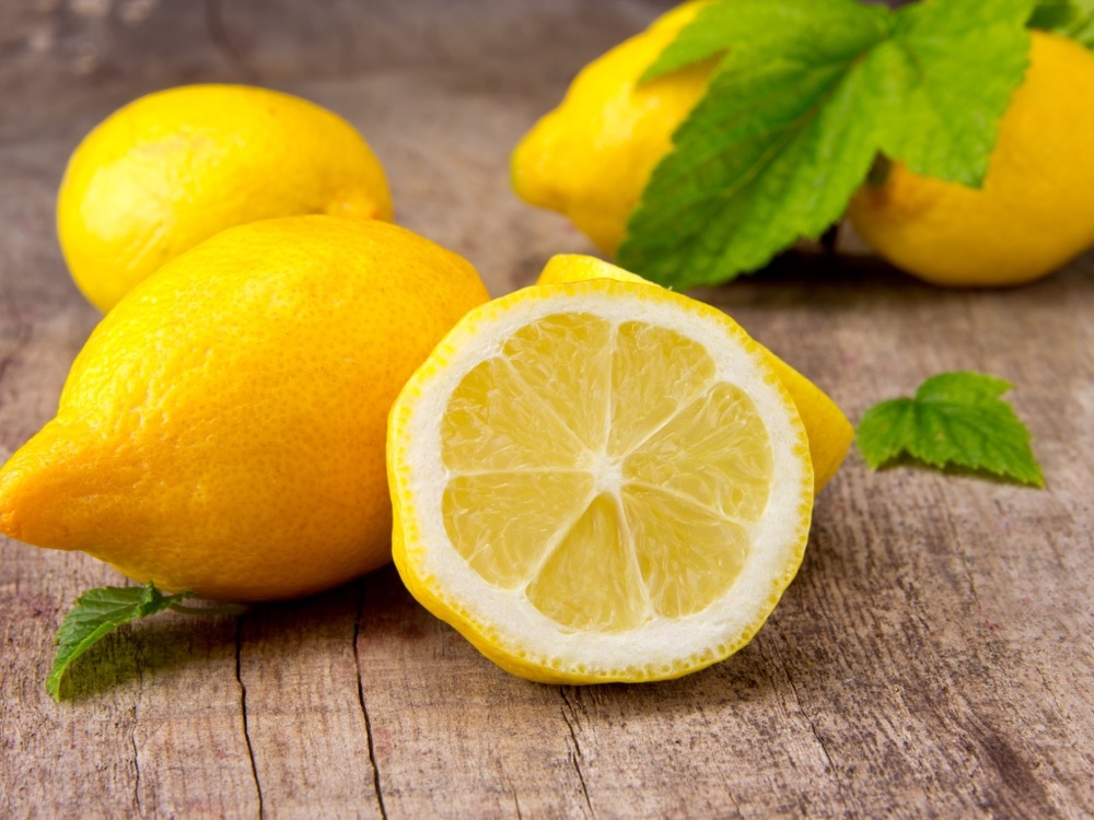 مقال - أهم الفوائد الصحية القيمة لعصير الليمون