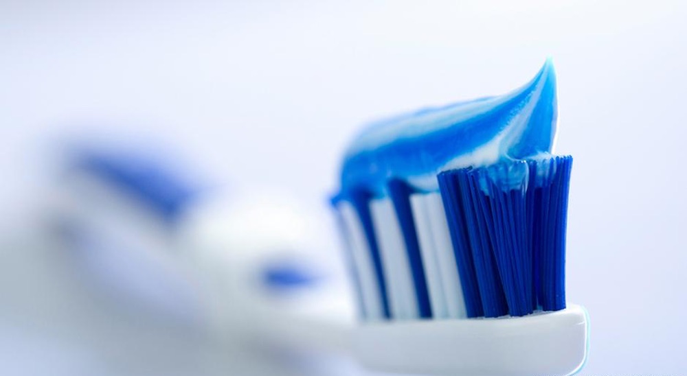 مقال - فوائد الفلوريد للأسنان : مفاهيم خاطئة أم مخاوف مبررة؟
