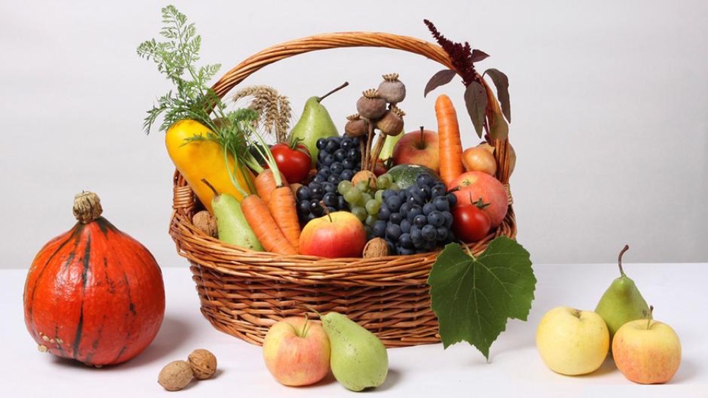 دراسة - كمية صغيرة من الفواكه والخضروات يومياً تمنحك عمراً أطول