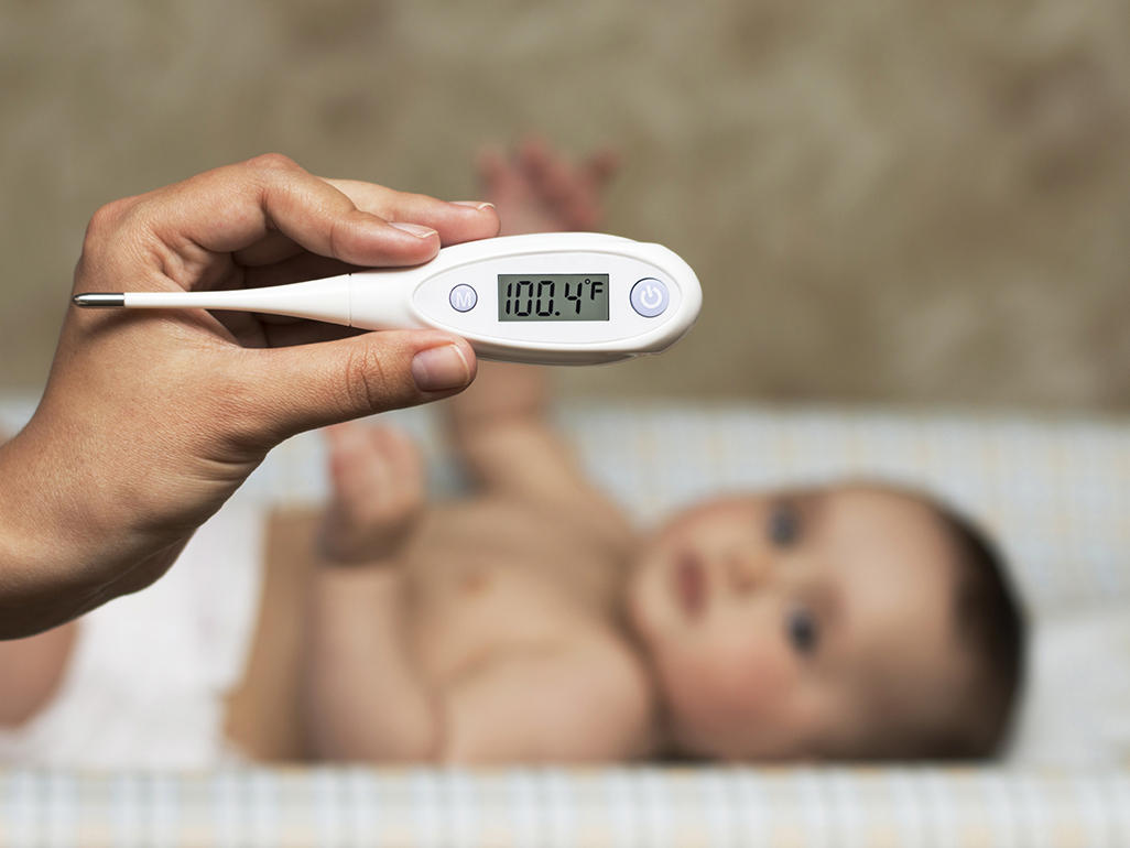 ‫مقال - ما أفضل طريقة لقياس درجة حرارة الطفل؟‬