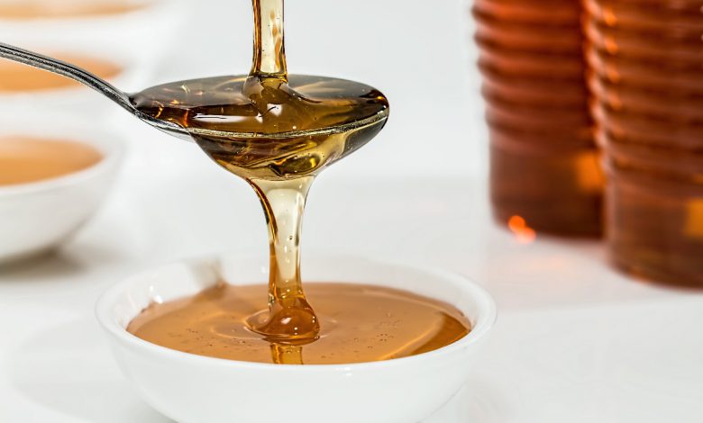 كيف تميز العسل الأصلي من المغشوش؟
