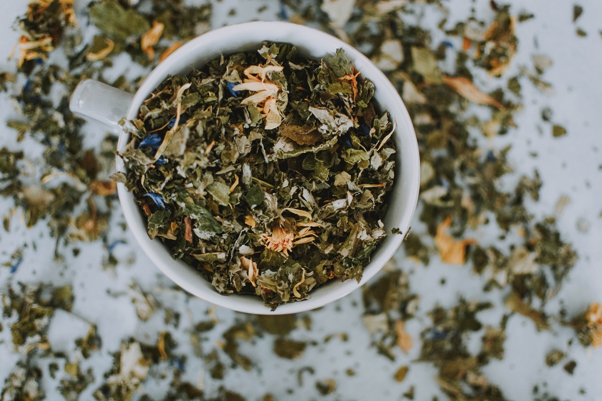 فوائد لا تحصى لتناول الشاي الأخضر يومياً… تعرفوا عليها!