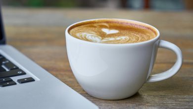 أضرار شرب القهوة على معدة فارغة