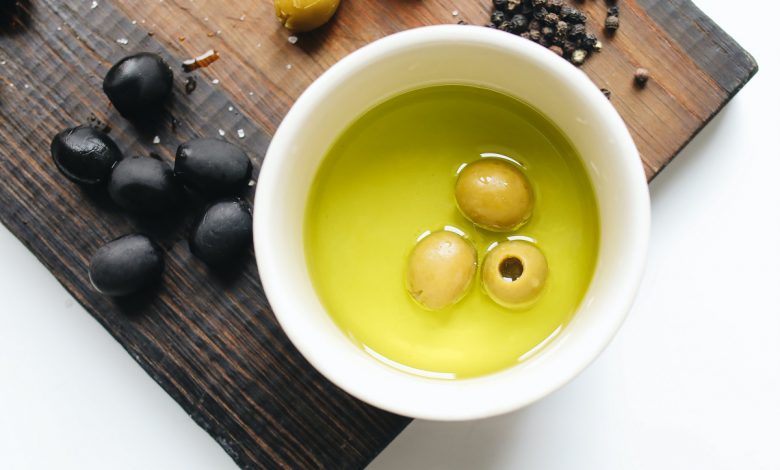 أصناف زيت الزيتون و فوائده الصحيّة