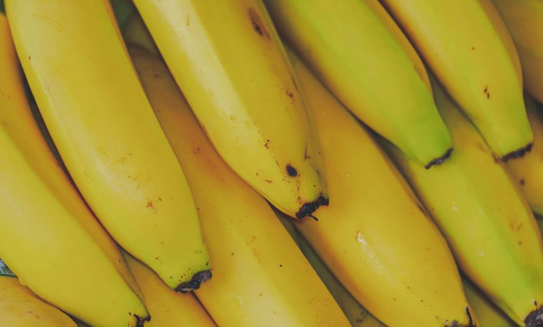 ماذا يحدث لجسمك عند تناول الموز ليلاً ؟